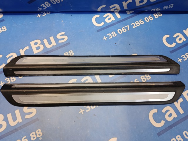 8R0853373A01C VAG Накладка дверного порога внутренняя передняя левая купить в Ирпень