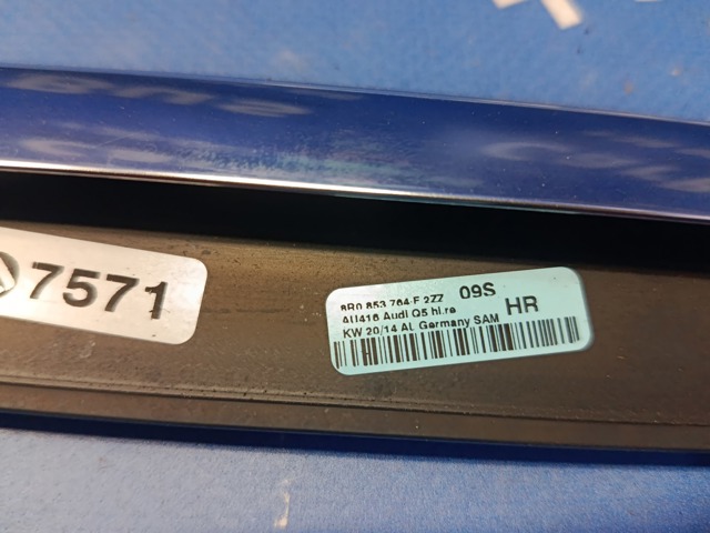 8R0853764F VAG Молдинг опускного стекла двери задней правой купить в Украина