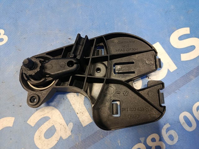 Кронштейн ручки открывания капота 8R182363301C VAG