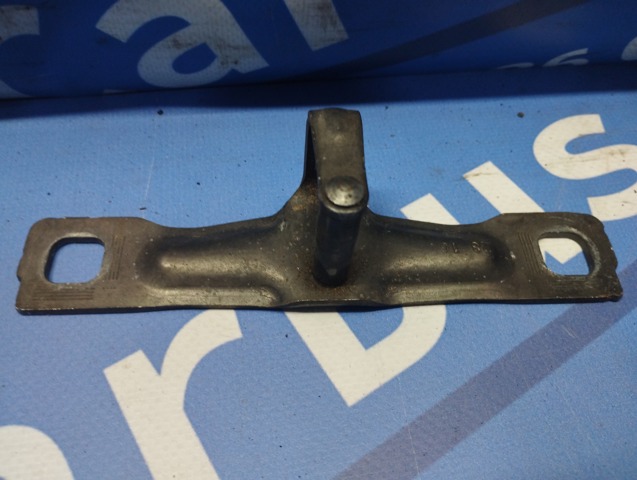 Упор двери задка 8V0827507B VAG