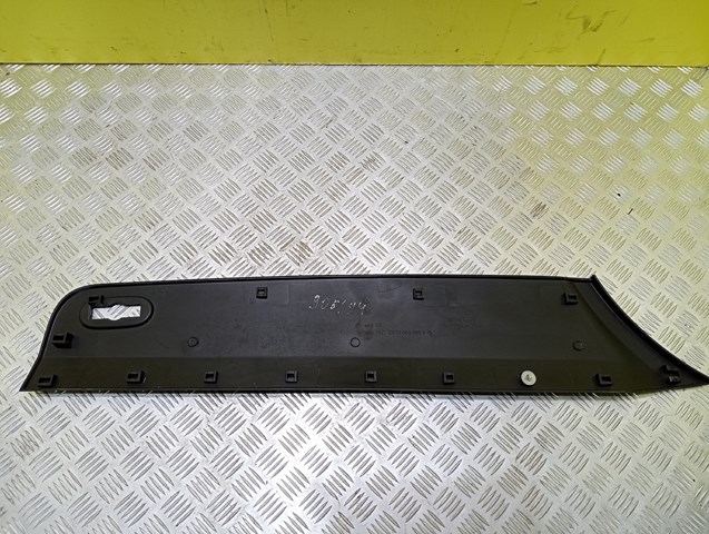 A9066902062 MERCEDES Накладка крыла заднего правого купить в Винница