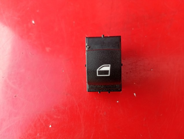 Кнопки переднего правого стеклоподъемника 9208107 BMW