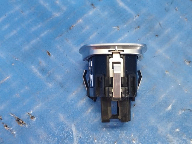925073403 BMW купить в Черновцы