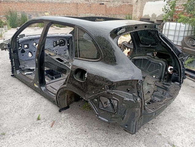 VAG 95850398600GRV Крыло заднее правое в наличии Черновцы