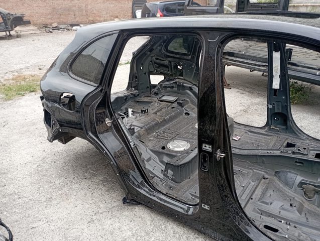VAG 95850398600GRV Крыло заднее правое в наличии Ровно