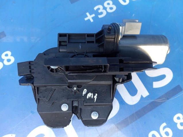 Замок двери багажника 95B827505B VAG