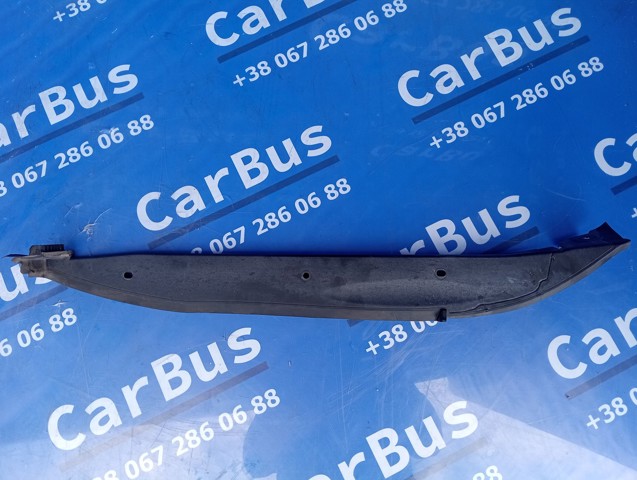 Уплотнитель крыла 95B854778B1E0 VAG