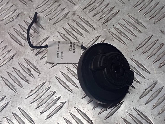 A0004705805001 MERCEDES Крышка (пробка) бензобака купить в Полтава