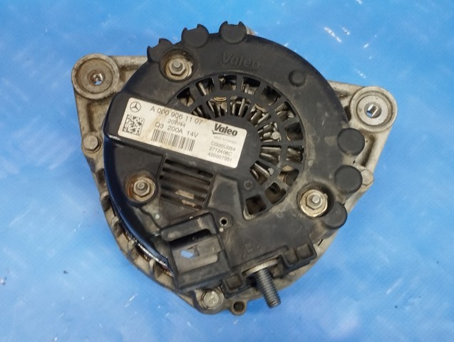 A0009061107 MERCEDES Генератор купить в Украина