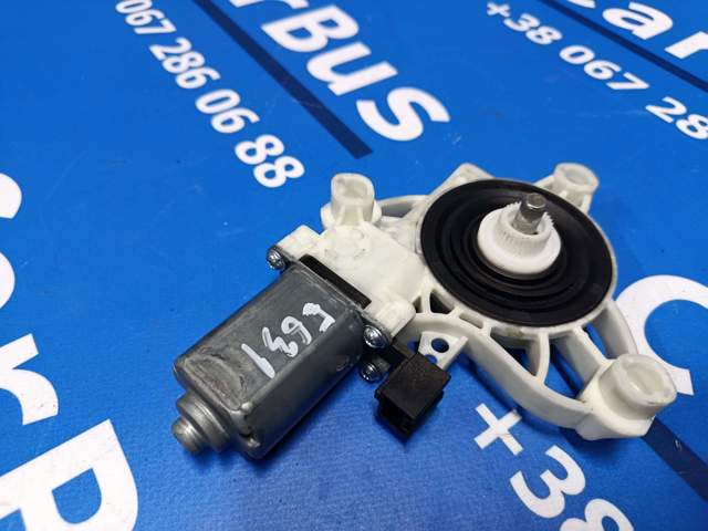 A0009065806 MERCEDES Мотор стеклоподъемника двери передней левой купить в Ровно