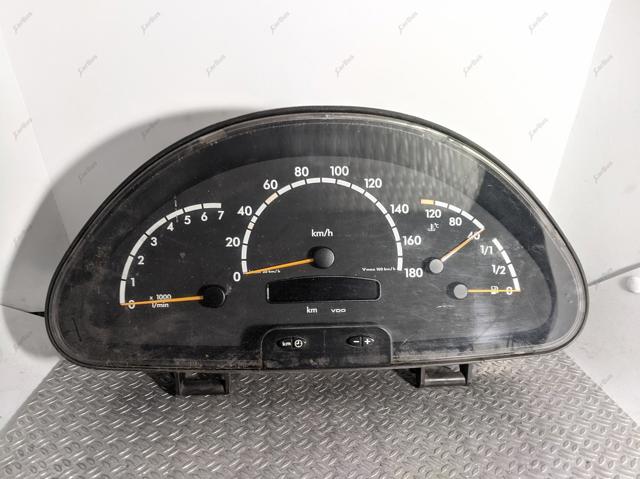 Щиток приборов A0014460721 MERCEDES