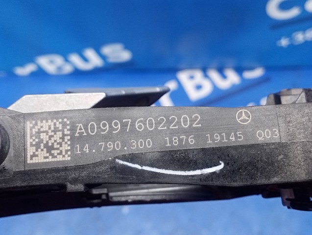 MERCEDES A0997602202 Держатель наружной ручки двери передней правой в наличии Тернополь