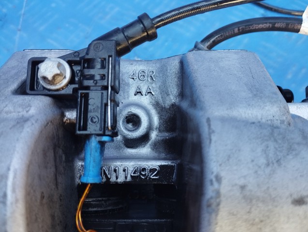 A1674216001 MERCEDES Суппорт тормозной передний правый купить в Ирпень