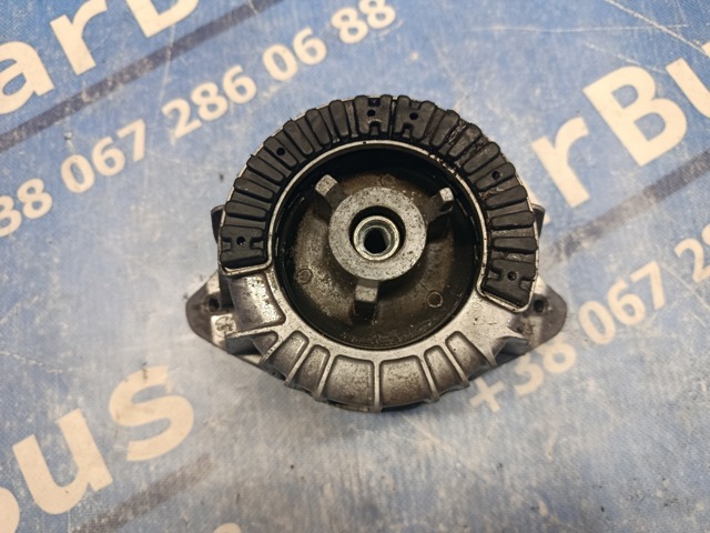 Подушка (опора) двигателя, левая/правая A2042402317 MERCEDES