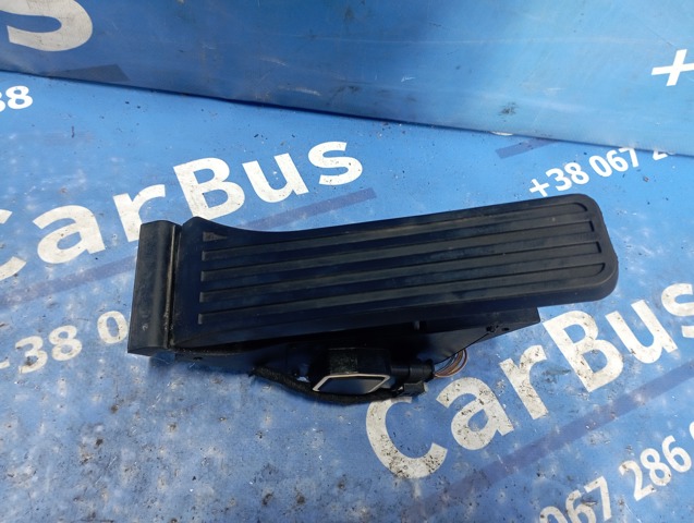 Педали газа A2043000004 MERCEDES
