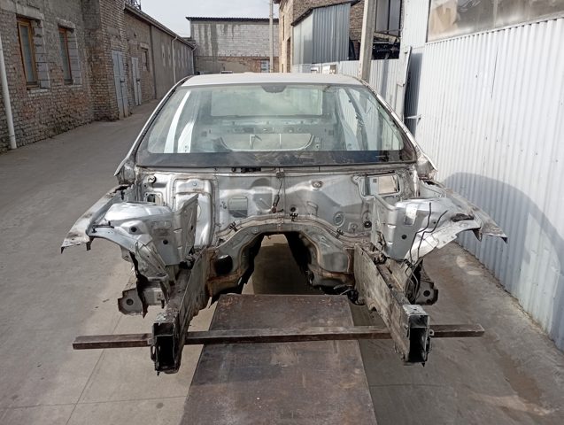 Стойка центральная, левая A2126306101 MERCEDES
