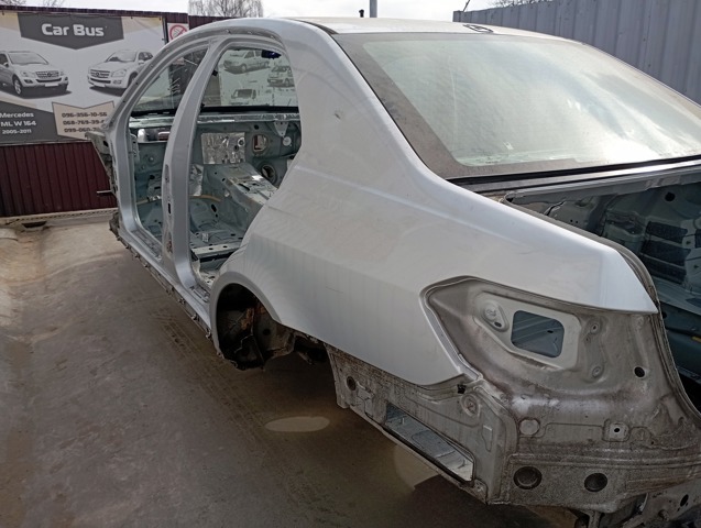 MERCEDES A2126306101 Стойка кузова центральная левая в наличии Тернополь
