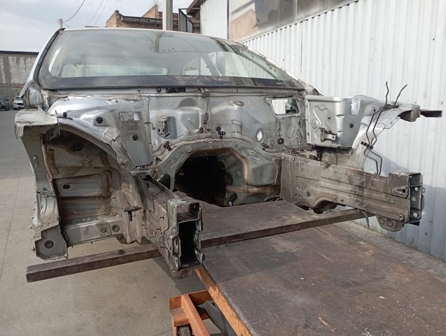 MERCEDES A2126306101 Стойка кузова центральная левая в наличии Киев