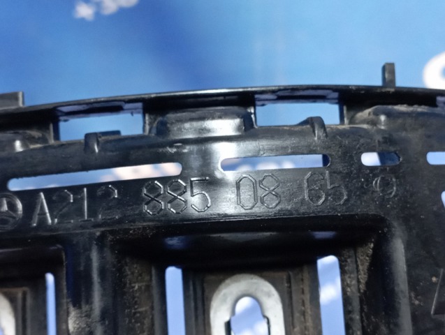 A2128850865 MERCEDES Кронштейн бампера заднего правый купить в Черновцы