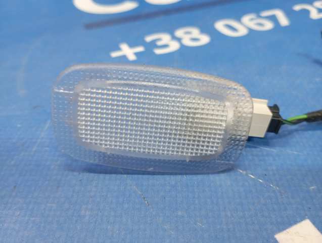 Плафон освещения кабины A2218200401 MERCEDES