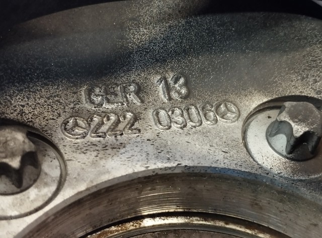 A2223500941 MERCEDES Цапфа задняя левая купить в Киев