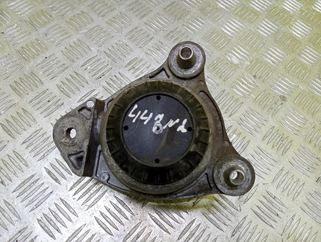 Подушка (опора) двигателя, левая A4472410213 MERCEDES