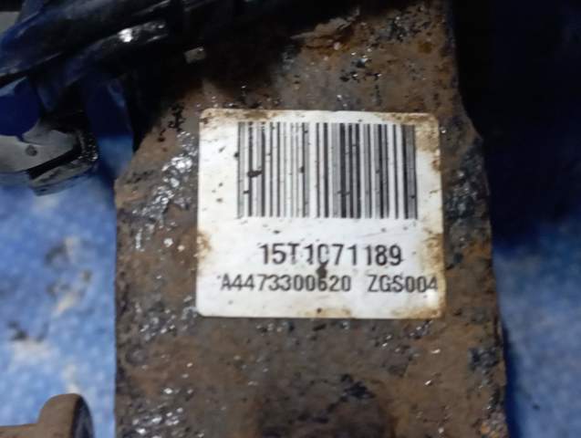 MERCEDES A4473300620 Цапфа (поворотный кулак) передний левый в наличии Чернигов