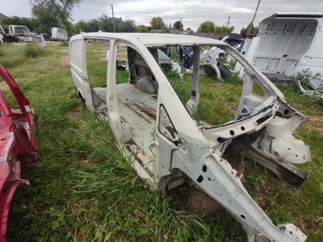 Боковая часть задняя правая A4476302800 MERCEDES