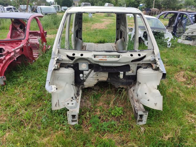 MERCEDES A4476302800 Крыло заднее правое в наличии Львов