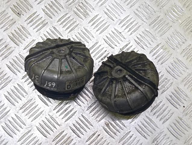 Передняя опора двигателя A6392410413 MERCEDES
