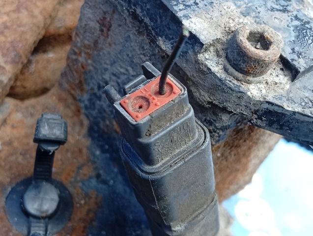 MERCEDES 6393522504 в наличии Украина