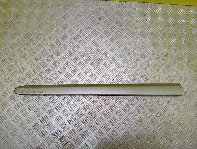 Накладка передней двери A6396900262 MERCEDES
