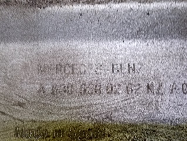MERCEDES A6396900262 Молдинг двери передней левой в наличии Киев