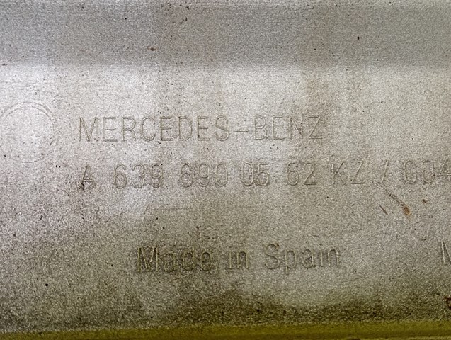 A6396900562 MERCEDES Молдинг двери передней правой купить в Запорожье