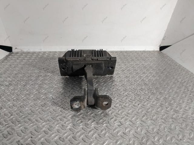 6397200016 MERCEDES Ограничитель двери купить в Николаев