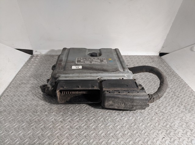 Компьютер двигателя A6461505678 MERCEDES