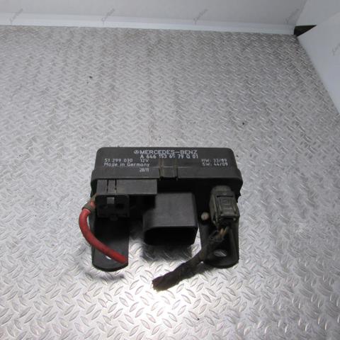 Реле свечей накала Mercedes Sprinter 1 2-t