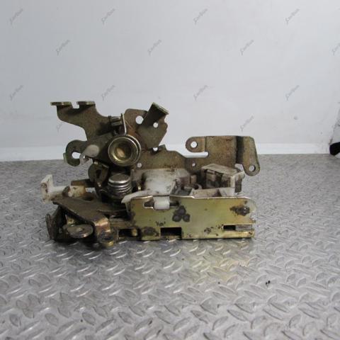 Дверной замок передний правый Мерседес-бенц Спринтер I 2-t