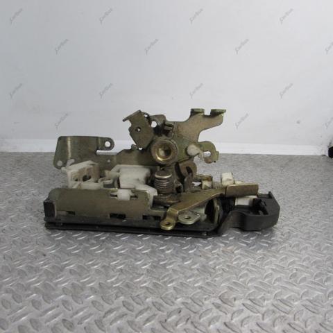Запор кабины A9017201635 MERCEDES