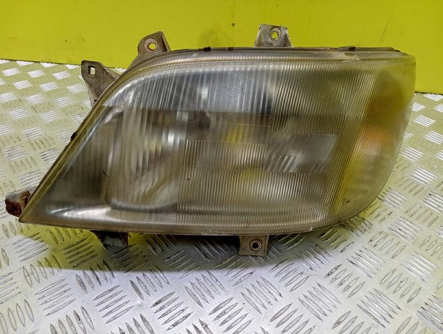 Основная фара в сборе левая A9018202661 MERCEDES