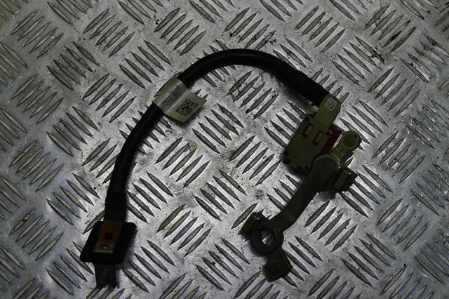 Клема автомобильного аккумулятора A9064401066 MERCEDES