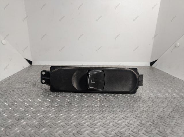 Кнопки переднего правого стеклоподъемника A9065450913 MERCEDES