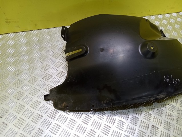 MERCEDES A9066841377 Подкрылок крыла переднего правый задний в наличии Черновцы