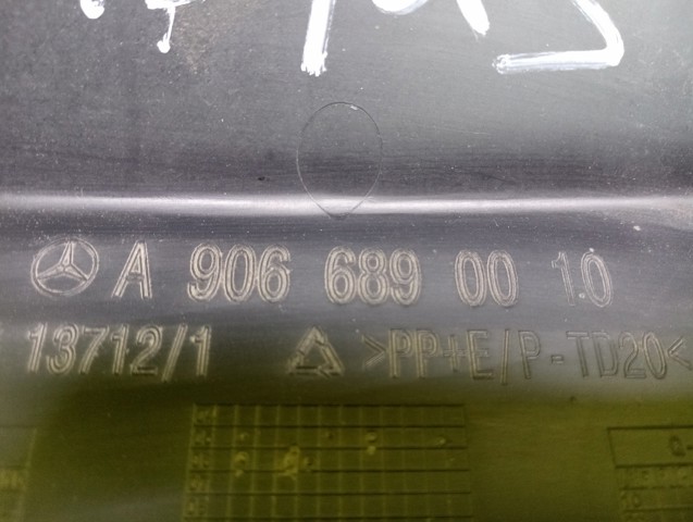 MERCEDES A9066890010 Молдинг (накладка) приборной панели "торпедо" левый в наличии Харьков
