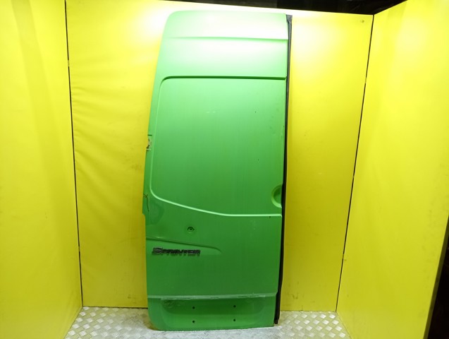 Дверь задка (две двери) A9067400005 MERCEDES