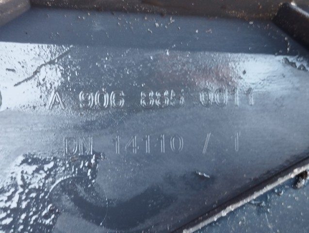 A9068850011 MERCEDES Накладка бампера переднего купить в Ровно