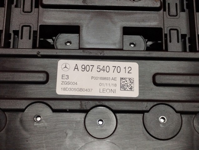 MERCEDES A9075407012 в наличии Ирпень