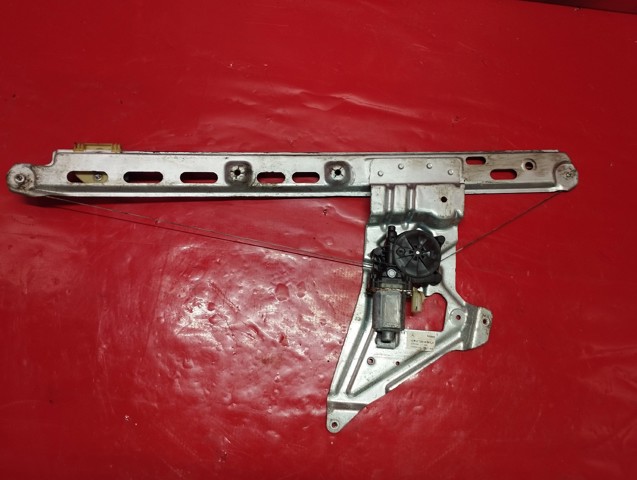 Стеклоподъемник передней левой двери A9107201000 MERCEDES