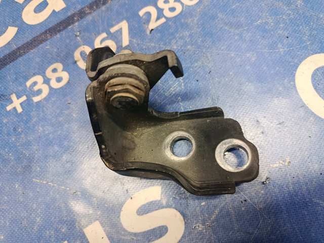 Петля передней двери правая CJ54S22810AC FORD