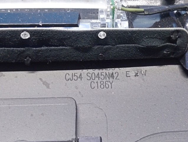 CJ5Z78044D70EC Молдинг (накладка) приборной панели "торпедо" центральный купить Харьков